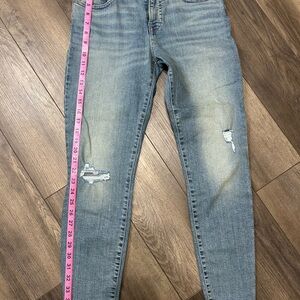 Lucky Brand ladies jeans. Size 8.